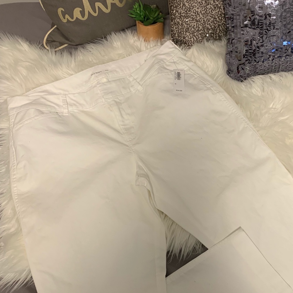 NWT Old Navy Pixie Mid-rise Ankle pants